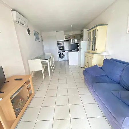 3 Pieces Avec Terrasse Et Piscine A Saint-raphael - Fr-1-504-683 Apartment *
