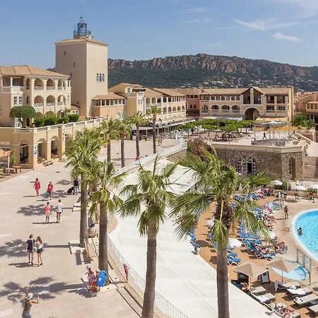 3 Pieces Avec Terrasse Et Piscine A Saint-raphael - Fr-1-504-683